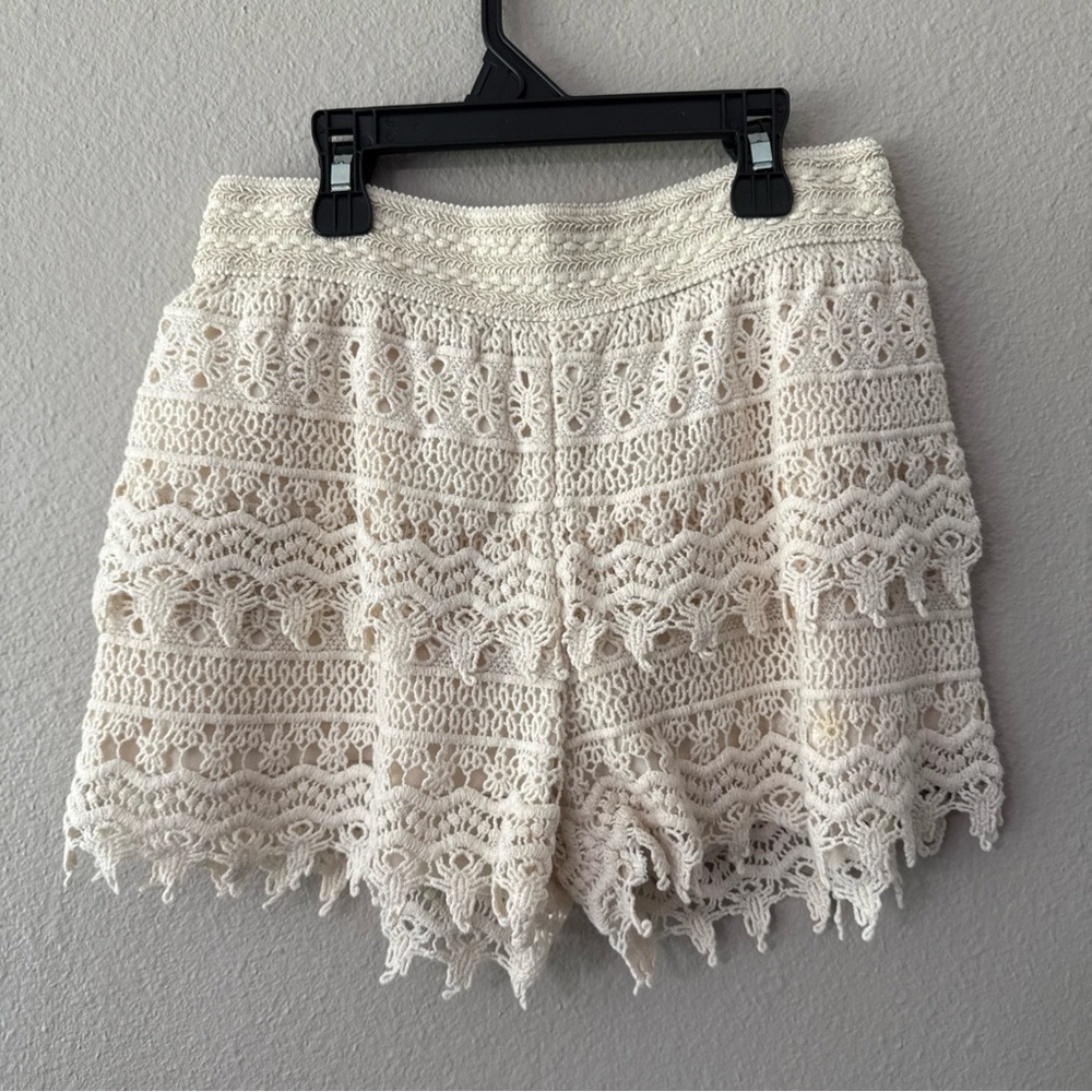 B4/2 Limonata Oatmeal crochet shorts Size Small